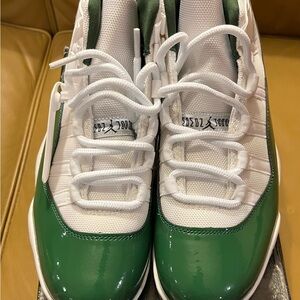 Brand new pair of sneakers.